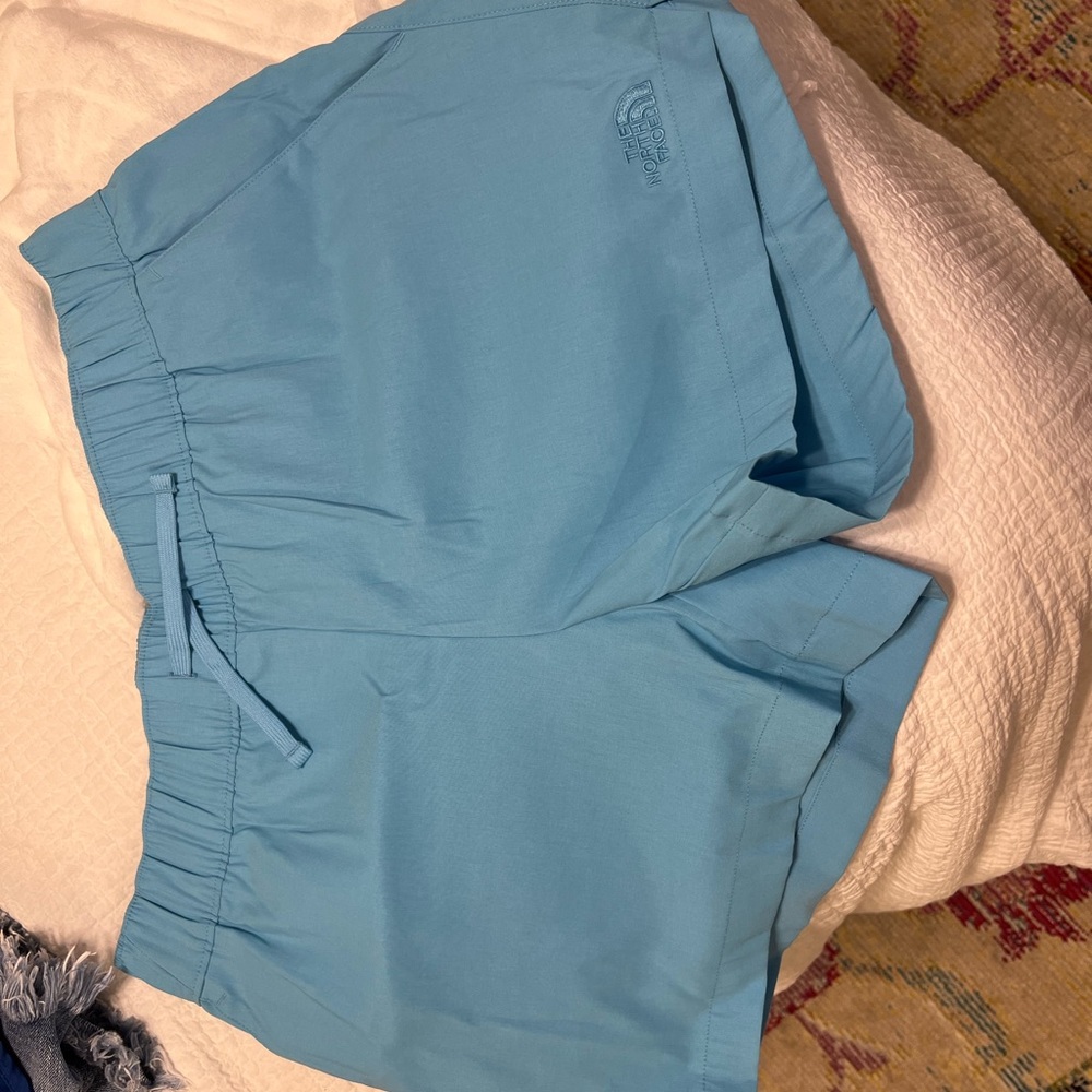 blue north face shorts